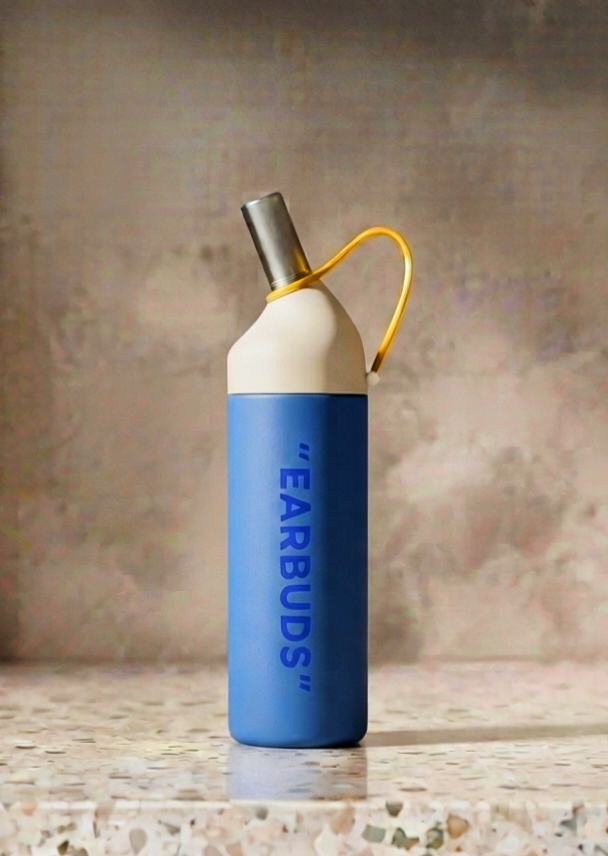 Portable Sport Water Bottle with Built-in Straw & Carry Handle - Image 2